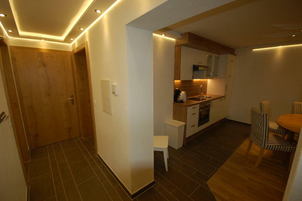 Alpenmond Appartment Halbmond Leutasch Exterior photo